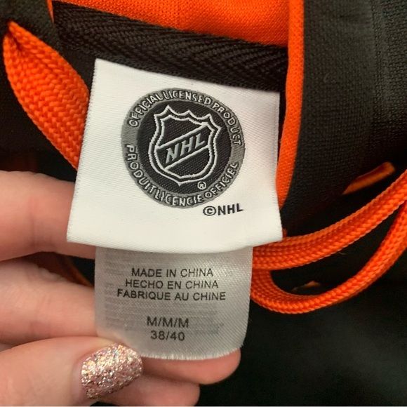 Philadelphia Flyers Hoodie Size Medium Black Orange NHL Hockey Sports Philly - Picture 5 of 6